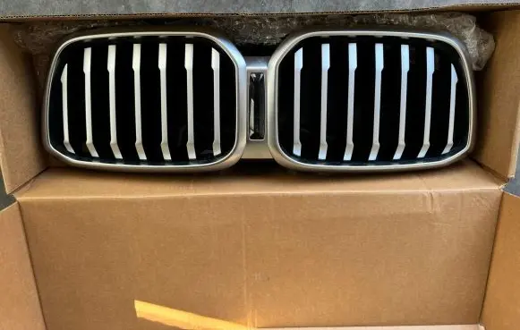 BMW X3 G01 Front grill 9881906