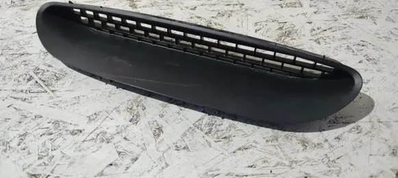 Dodge Challenger Engine hood trim 68184348