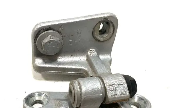 Mercedes-Benz A W169 Rear door upper hinge 46RE