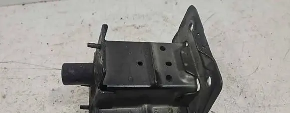 Nissan Leaf I (ZE0) Front bumper shock/impact absorber 