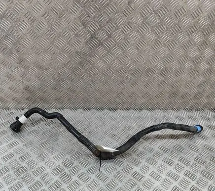 Engine coolant pipe/hose