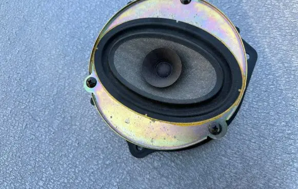 Nissan Patrol Y61 Front door speaker 281582S400 281662S400