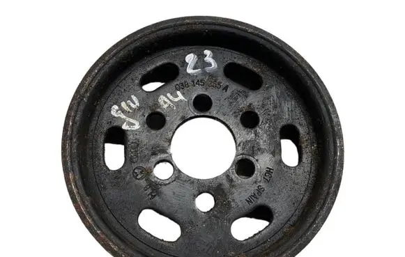 Volkswagen Golf IV Power steering pump pulley 038145255A