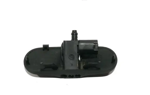 Windshield washer spray nozzle