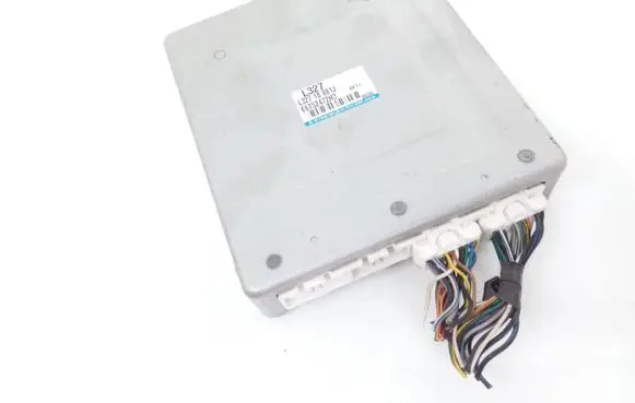 Mazda 6 Engine control unit/module L32718881J E6T52472H3