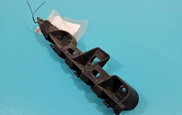 Volkswagen PASSAT B7 Front bumper mounting bracket 3AA807183 IMPRK1392463