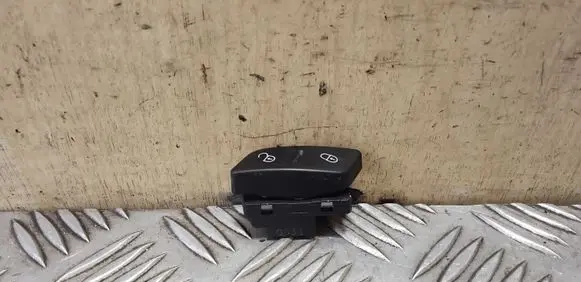 Volkswagen PASSAT CC Central locking switch button 