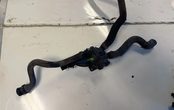 Peugeot Partner III Thermostat/thermostat housing 9684588980