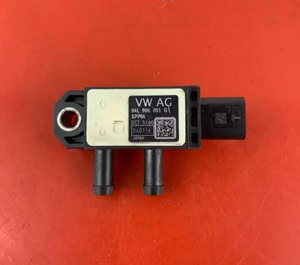 Volkswagen PASSAT B8 Turbo air boost pressure sensor 04L906051G