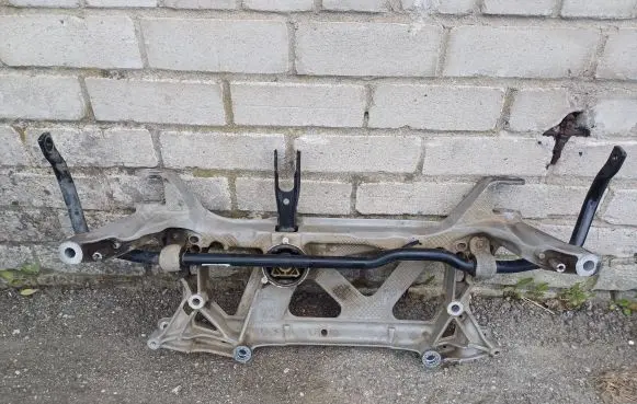 Volkswagen PASSAT B8 Front subframe 3Q0199369E