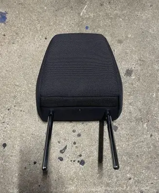 Toyota C-HR I Front seat headrest 