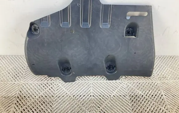 Volkswagen Touran II Rear underbody cover/under tray 1T0501713