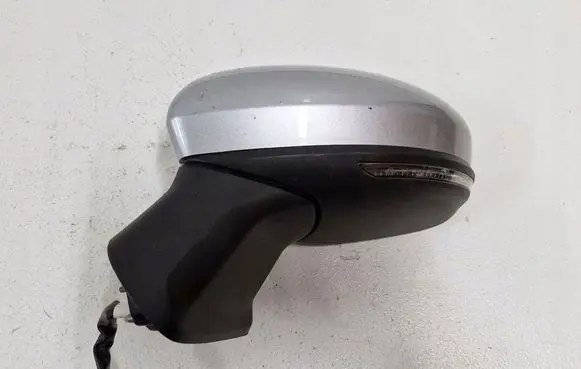 Renault Captur II Front door electric wing mirror