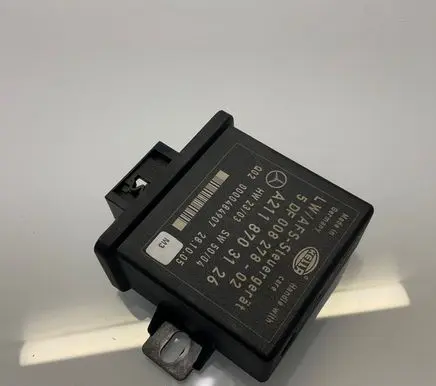 Mercedes-Benz E W211 Light module LCM A2118703126 5DF00827802 0000484907