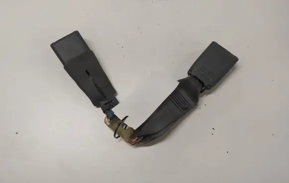 Toyota Prius (XW20) Rear seatbelt buckle E034601 E034501