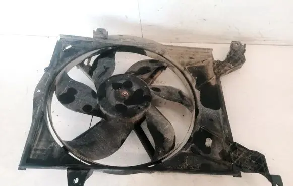 Mitsubishi Space Star Radiator cooling fan shroud 8240276