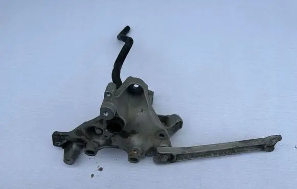 Renault Trafic III (X82) Gearbox mounting bracket