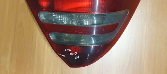Mercedes-Benz C W203 Tail light bulb cover holder UL03311