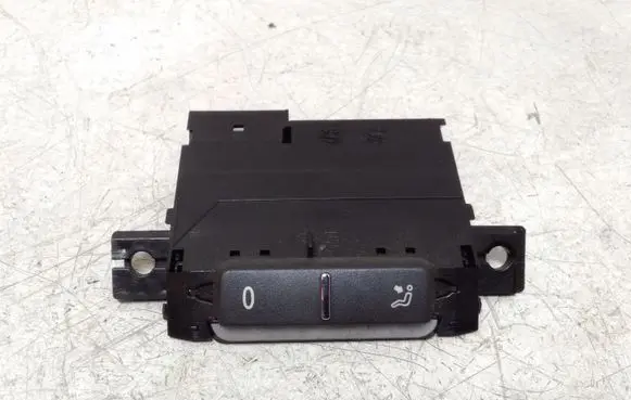 Volkswagen Phaeton Air conditioning (A/C) switch 3D0919815L