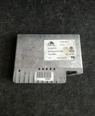 Volkswagen PASSAT B3 ABS control unit/module 357907379