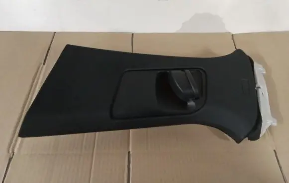 Porsche Cayenne (9Y0 9Y3) (B) pillar trim (top) 760867243D 760867243 PAG536