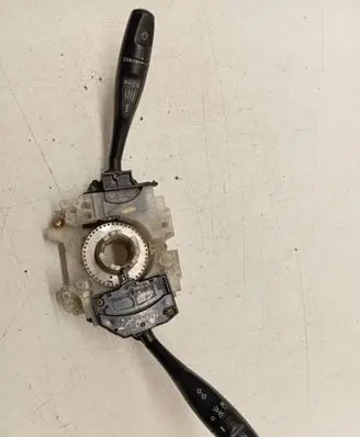 Wiper turn signal indicator stalk/switch