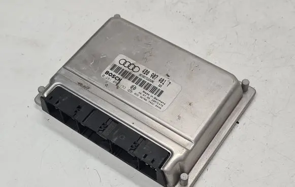 Audi A6 S6 C5 4B Engine control unit/module 4B0907401T 0281010153