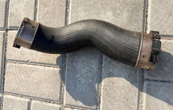 BMW 5 F10 F11 Intercooler hose/pipe 7810796 1279410