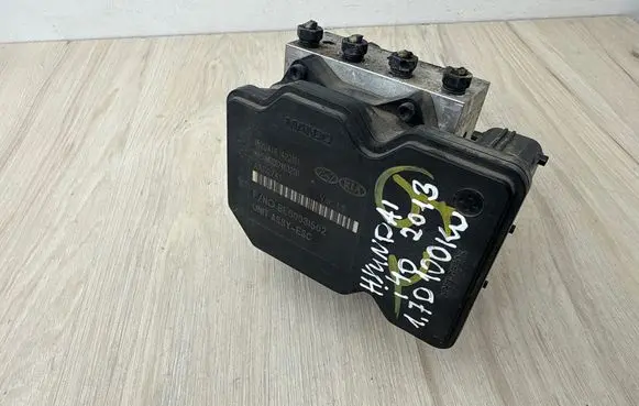 Hyundai i40 ABS Pump 589203Z510 TCDN7F0118FR