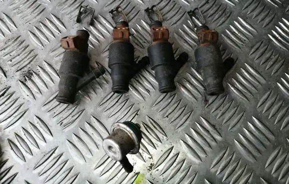 BMW 3 E36 Fuel injectors set 0280150501 743378 0280160503