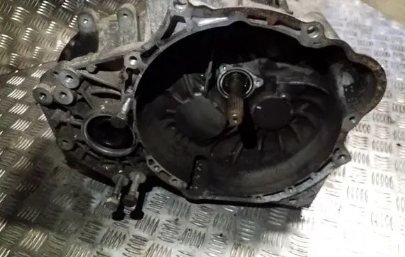 Opel Antara Manual 5 speed gearbox 96420073