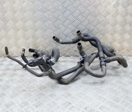 Ford Focus Engine coolant pipe/hose DS7G8C419CB