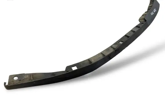 Front bumper lip