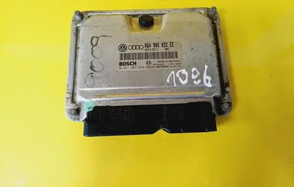 Seat Leon (1M) Engine control unit/module 06A906032EE 0261207534