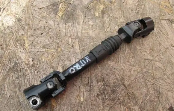 Dodge Nitro Prop shaft universal joint 