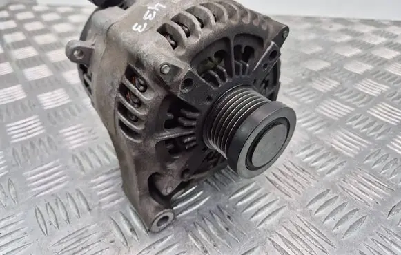 BMW X1 E84 Generator/alternator 7605478 1042106393