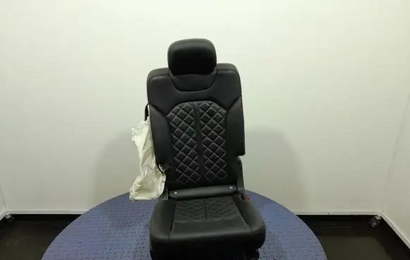 Audi Q7 4M Second row seats