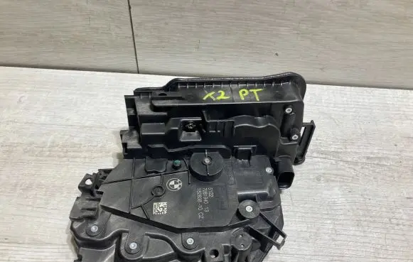 BMW X2 F39 Rear door lock 7281940
