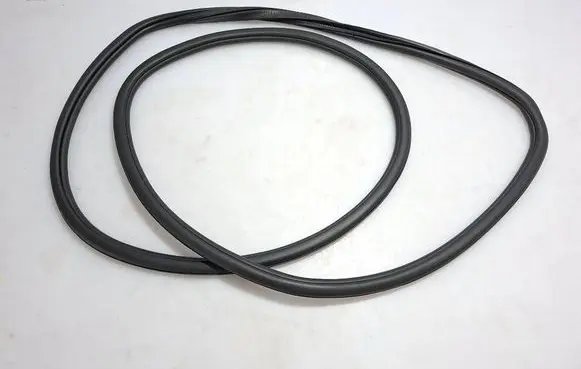 Volkswagen Tiguan Allspace Rear door rubber seal (on body) 5NN867914