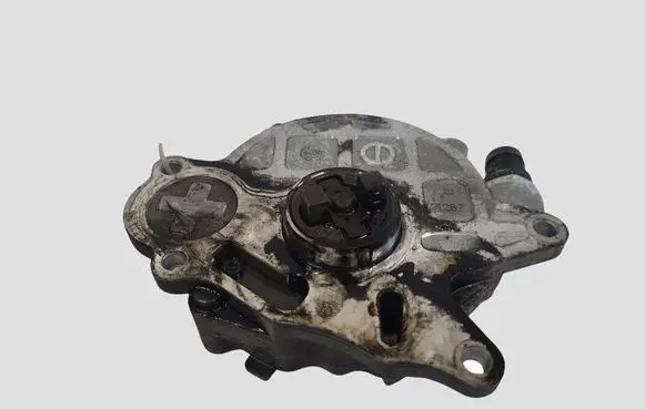 Volkswagen PASSAT B6 Vacuum pump 03L145100