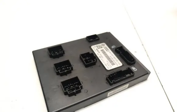 Audi Q5 SQ5 Comfort/convenience module 8K0907063DB F005V01205 02016001
