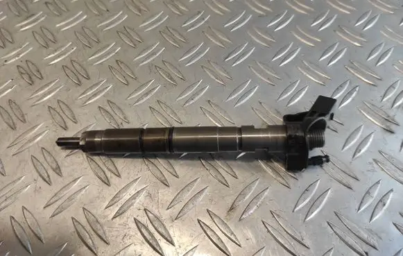 Audi A6 S6 C6 4F Fuel injector 059130277AJ