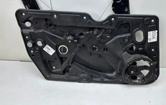 Volkswagen Golf VI Front door electric window regulator 5K1837729P