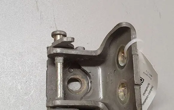 Peugeot 407 Front door upper hinge