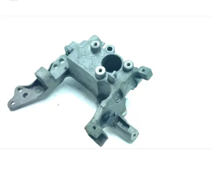 Peugeot 308 Engine mounting bracket 9804121180