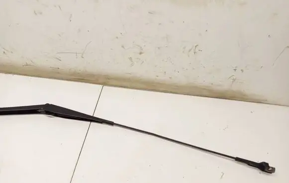 Ford Focus Front wiper blade arm 4M5117526CE