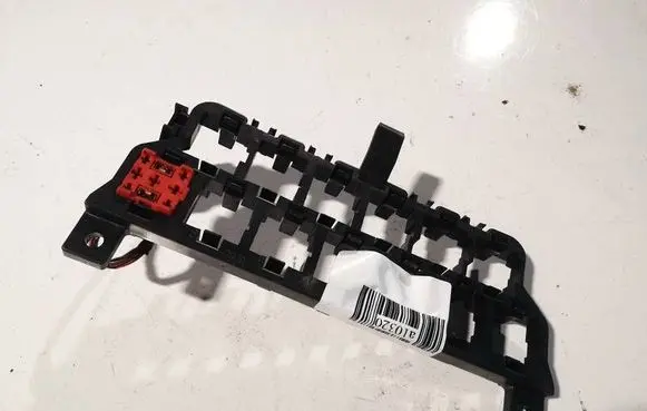 Volkswagen Golf IV Fuse box set 8d0937503e