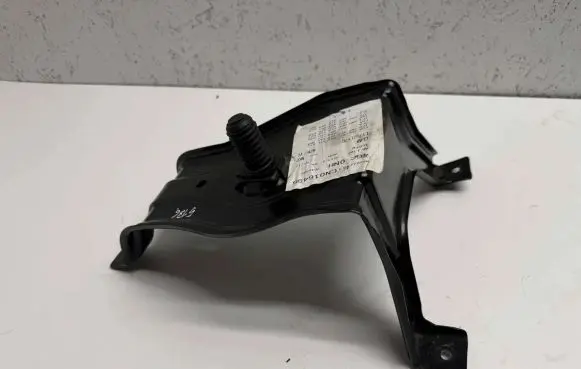 Audi A6 C7 Spare wheel mounting bracket 4G0802715 4G0802771