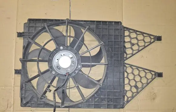 Electric radiator cooling fan