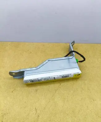 Mercedes-Benz C W204 Side airbag 2048600305 WS204